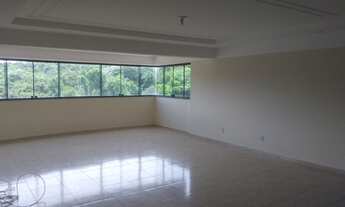 Imagem 5: Apartamento para aluguel possui 220 metros quadrados com 4 quartos