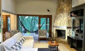 Imagem 2: GRAMADO - Casa Padrão - Pórtico