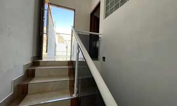 Imagem 5: VENDO LINDO SOBRADO 4 dormitórios sala coz. R$210 mil de entrada ótimo local