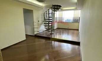 Imagem 5: Cobertura Barro Branco- deck de madeira e piscina