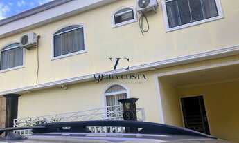 Imagem 2: Casa para venda tem 550 metros quadrados com 5 quartos