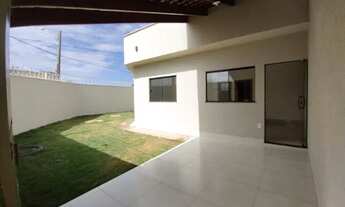 Imagem 3: Casa de Esquina de 2/4 (1 suíte) com Quintal Grande no Jd Botânico, Apenas 15 mil de Ent