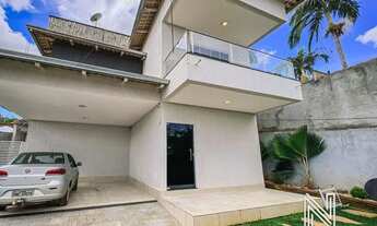 Imagem 3: Sobrado para venda possui 397 metros quadrados com 3 quartos em Setor Gentil Meireles - Go