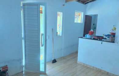 Imagem 4: Casa com quintal 400 metros .