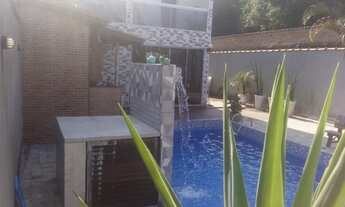 Imagem 3: Casa, praia e piscina