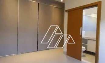 Imagem 5: Casa com 3 dormitórios sendo 3 suítes. Condomínio fechado com portaria e segurança 24h