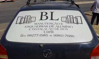 Imagem: Trabalho com esquadria de alumínio faso