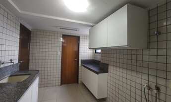 Imagem 7: Apartamento para aluguel com 220 metros quadrados com 4 quartos em Manaíra - João Pessoa