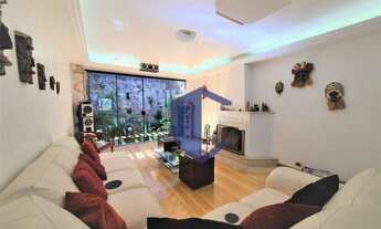 Imagem: Casa de Auto Padrão com 3 quartos, piscina