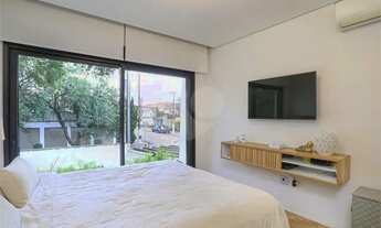 Imagem 2: CHARMOSA CASA EM MOEMA