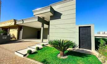 Imagem: Casa de condomínio térrea para venda possui