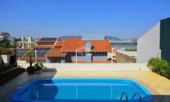 Imagem 5: Oportunidade imperdível! Linda casa com 3 quartos, sendo 1 suíte e 4 vagas de garagem à ve