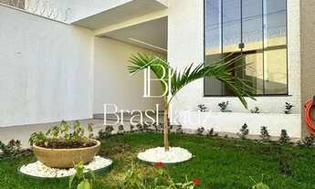 Imagem: Casa de Alto Padrão com 3 Quartos e Suíte