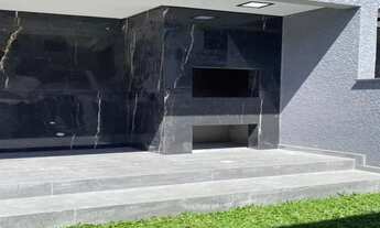 Imagem 5: Casa com Design Moderno em ótima Localização nos Ingleses