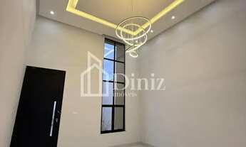 Imagem 5: Casa para a venda no Jardim Itália com 3/4 sendo um suíte, sala com pé direito duplo e 200