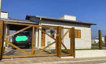 Imagem 5: EXELENTE CASA EM PASSO DE TORRES COM DOIS DORMITÓRIOS MAIS SUITE