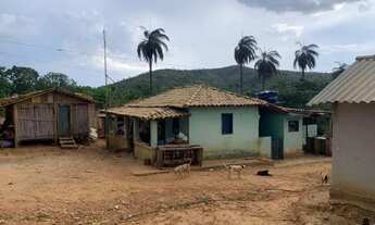 Imagem 4: Sitio 7.000 m², 2 casas, área externa com paiol, pomar, terreno fértil, margem rio cipó