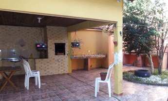 Imagem 4: CASA COM 4 QUARTOS SENDO DUAS SUÍTES