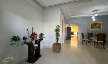 Imagem 2: Casa de 216 m² com 03 suítes à venda por R$ 1.700.000 no Jardins Lisboa - Goiânia