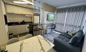 Imagem 2: Apartamento de 2 dormitórios sendo 1 suíte mobiliado com bxo/vaga de garagem em Capão da C