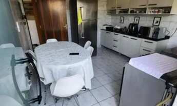 Imagem 5: Linda Casa à Venda: Conforto e Estilo em Um Só Lugar