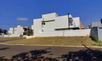 Imagem: Terreno a venda de esquina a venda no Condomínio