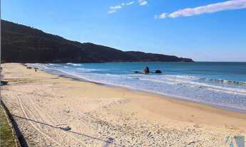 Imagem 6: CASA BOMBINHAS - R$ 3.900.000,00