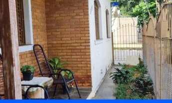 Imagem: Imóvel bem localizado, com 2 casas próximo