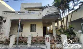 Imagem 2: Vendo Sobrado na Praça Principal de Lorena