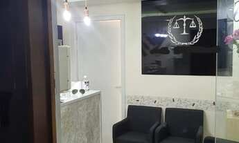 Imagem 2: Vendo Sala Comercial Totalmente Reformada e Mobiliada no Edf. Vitoria Center