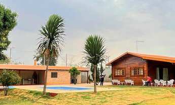 Imagem 3: Fazenda/Sítio/Chácara para venda possui 3045 metros quadrados com 3 quartos