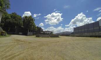 Imagem 5: Terreno ao lado da Renault