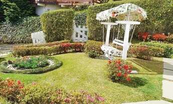 Imagem 2: Venda em Campos do Jordão Casa em Condomínio e Vista Permanente