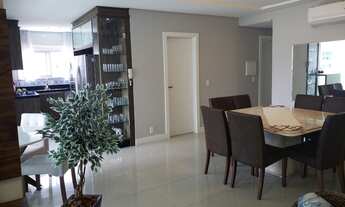 Imagem 2: Apartamento para venda tem 120 metros quadrados com 3 quartos em Meia Praia - Itapema - SC