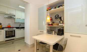 Imagem 6: APARTAMENTO REFORMADO EM MOEMA COM LAZER (2 DORM - 1 SUÍTE