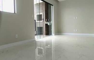 Imagem 5: Apartamento no centro de Camboriu com 2 dormitorios sendo 1 suite, sacada com churrasqueir