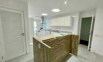 Imagem 7: Apartamento para venda possui 333 metros quadrados com 4 quartos