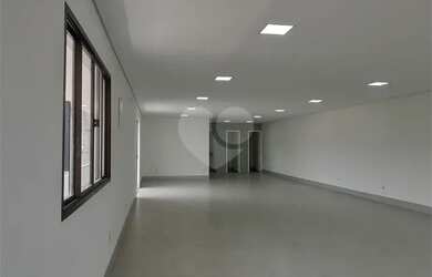 Imagem 6: Prédio comercial no Jd França