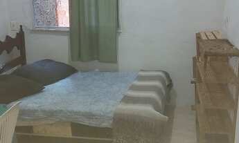 Imagem: Alugo kitnet 700 reais mobiliada leme/Copacabana