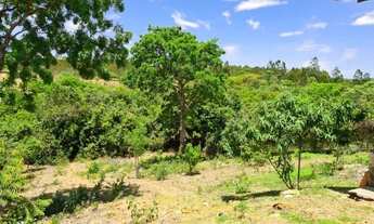 Imagem 4: Sitio rural medindo 2.300 m², casa, are de lazer, córregos nos fundos (Jaboticatubas)