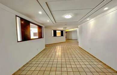 Imagem 4: Casa para locação de 4 quartos com suítes + 1 escritório em Candelária - R$ 3.500,00