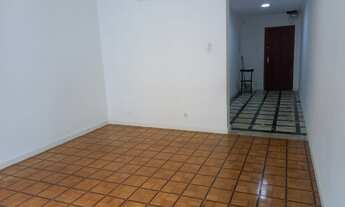 Imagem 6: Ótimo - Varanda interna - três Quartos com Vista lateral Mar