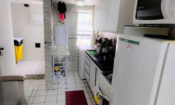 Imagem 6: Apartamento para venda possui 32 metros quadrados, em Candeias, 30 metros da praia