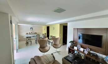 Imagem 3: Casa muito bem localizada na Av. Nascimento de Castro, com 3 quartos, 2 salas, lavabo e 2