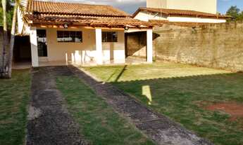 Imagem: Casa com três quartos na Rua São Salvador