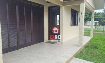 Imagem 2: Casa com 3 dormitórios à venda em Balneário Arroio do Silva-SC