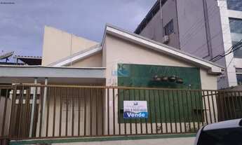 Imagem: Casa comercial com potencial para clínica