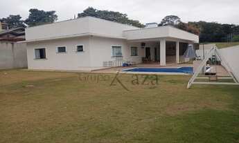 Imagem: Linda Casa de Condomínio - 360m² - 3 Suítes