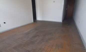 Imagem 3: Cód.: 809 - Apartamento com 2 Quartos e 2 Banheiros, à venda no Centro, Juiz de Fora - MG