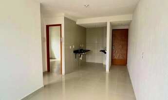 Imagem 2: ALUGUEL por R$ 850 a apenas 3 minutos da praia!